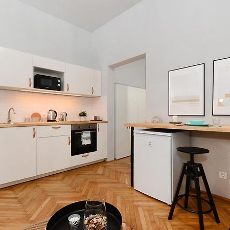 Monochrome Chic Apartments R613 Budapeszt Zewnętrze zdjęcie
